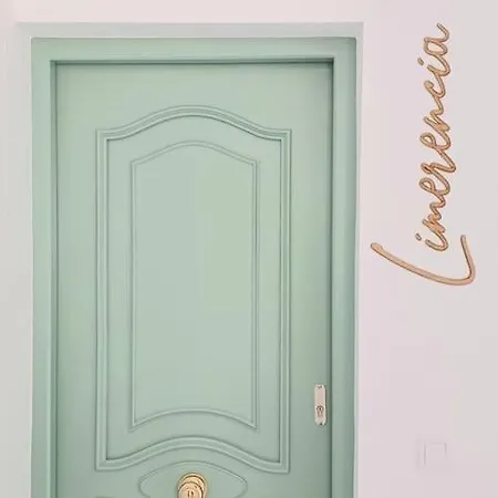 Limerencia: Tu Hogar En Blanco Pueblo *